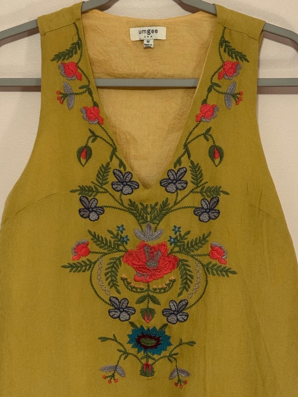 Umgee Sweet As Honey Boho Floral Embroidered Sleeveless Mini Shift Dress Tunic M - Picture 4 of 9
